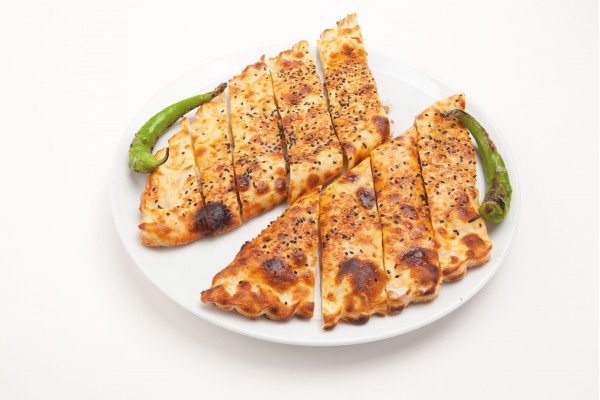 Kapalı Kıymalı Pide